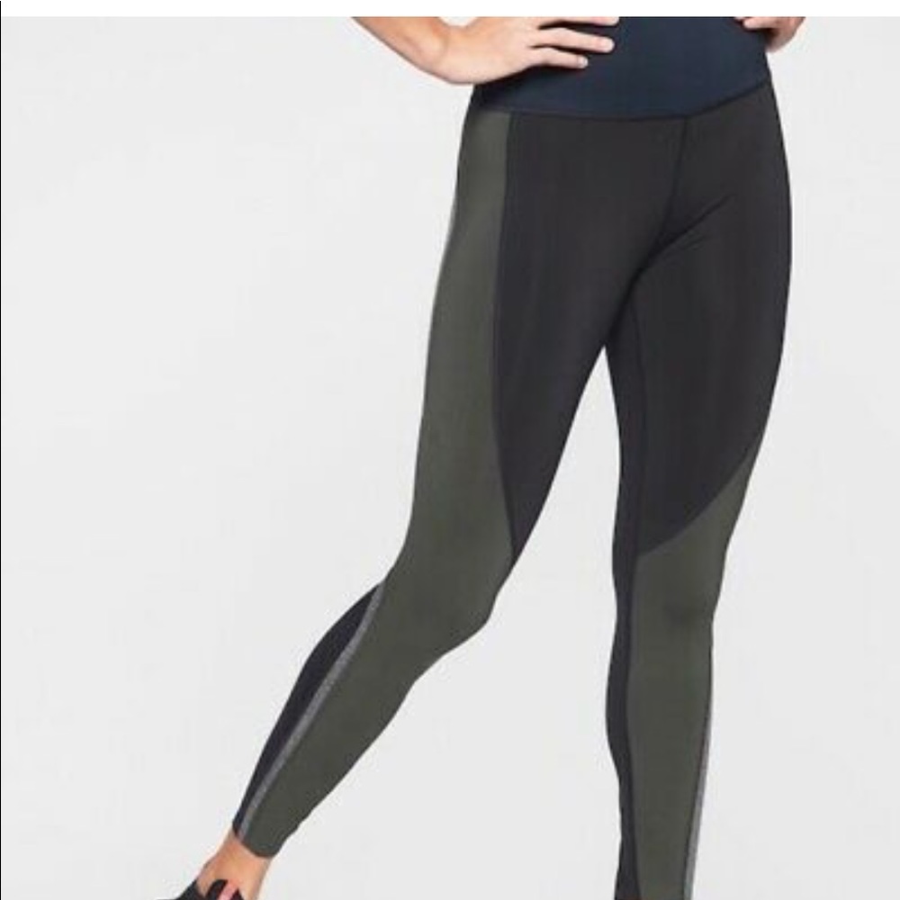 Athleta Spar colorblock 7/8 tight